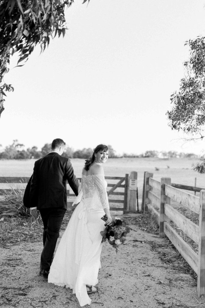 wedding photography at dog rocks in Geelong