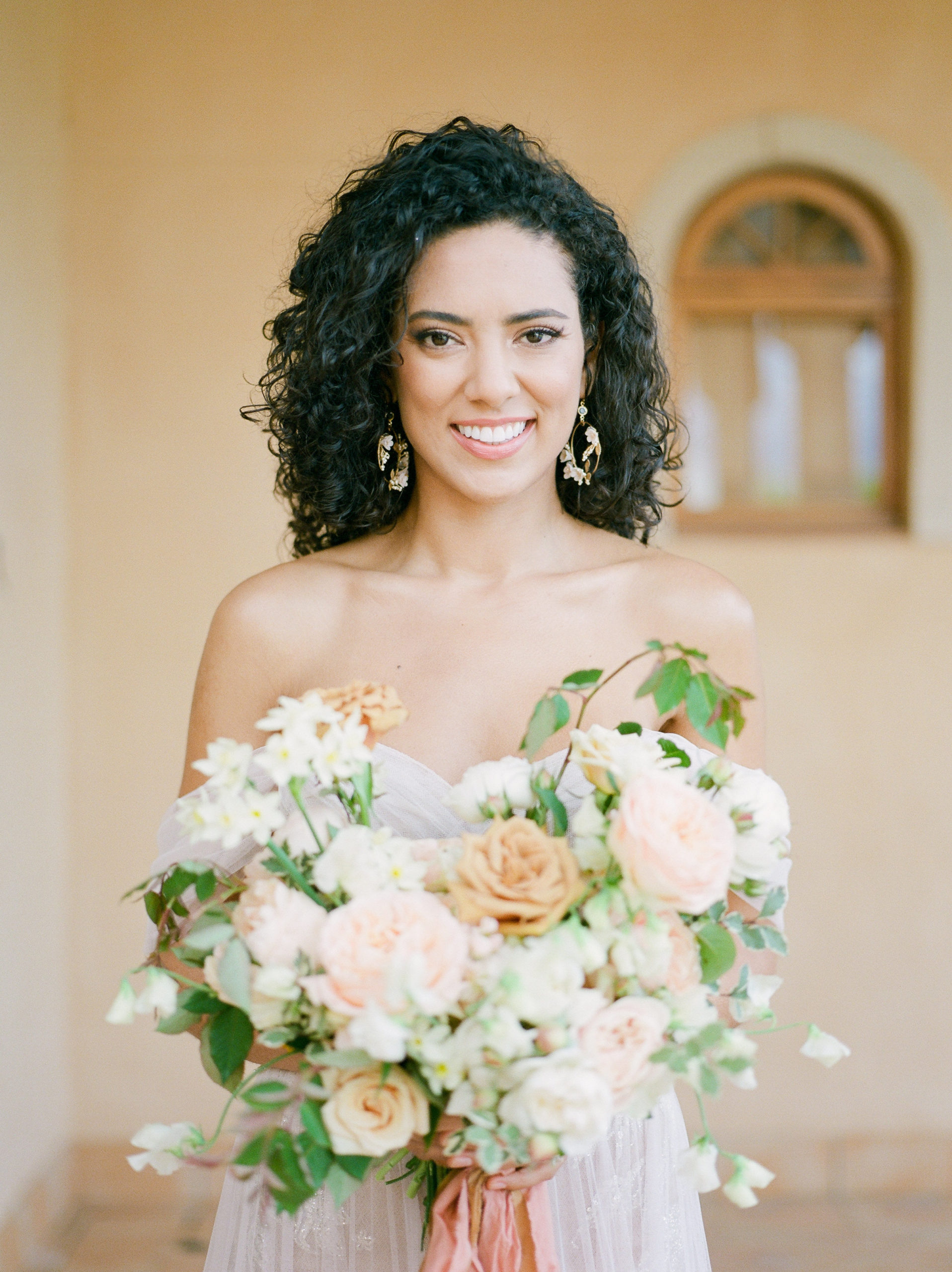 tuscan themed bridal bouquet